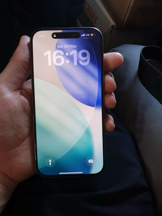 Iphone 15 pro natural