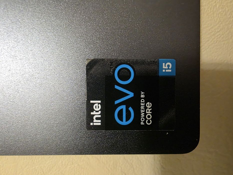 Ноутбук Lenovo yoga