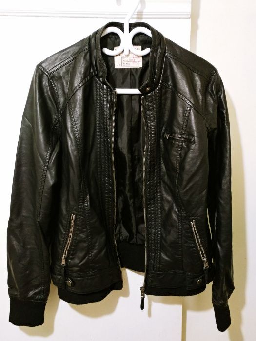 3 geci din imitatie piele pentru femei, masura mare - Nefolosite