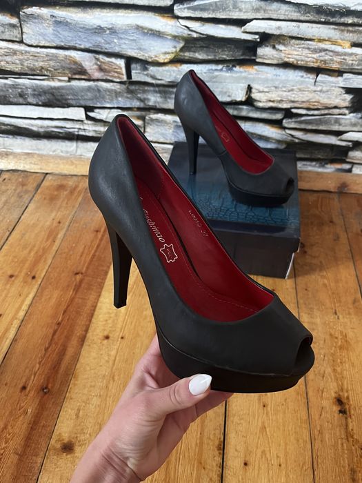 Дамски обувки