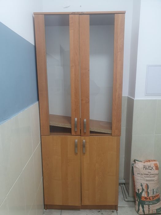Шкаф офисный продам