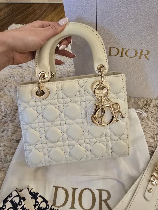 Налична чанта Lady Dior Latte