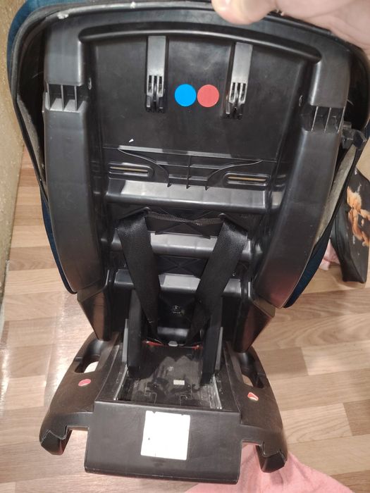 Продам автокресло