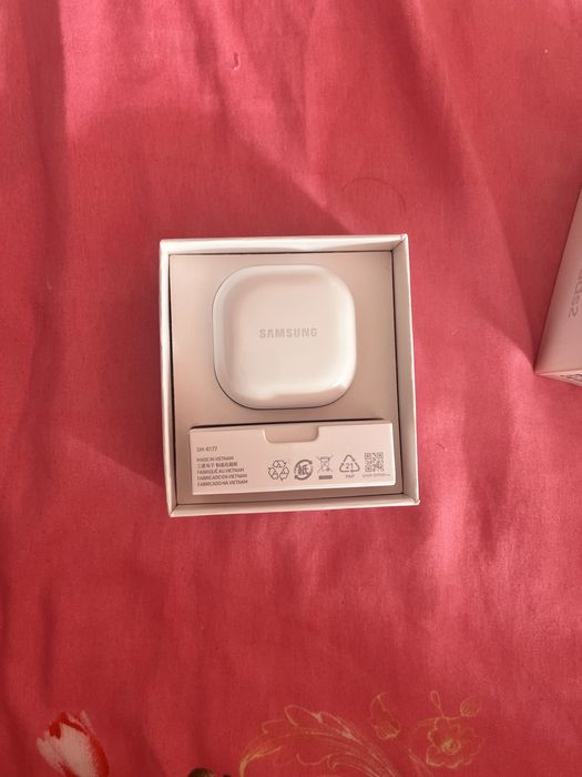 Galaxy Samsung buds 2