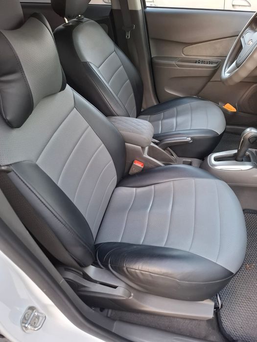 Продам чехлы на Шевроле Кобальт