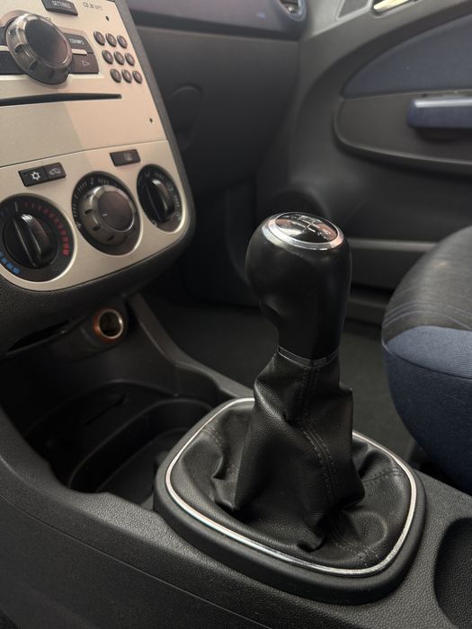 Opel corsa 1.2 benzina