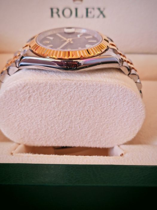 Луксозен Часовник