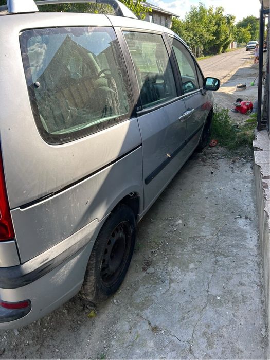 Peugeot 807 2012
