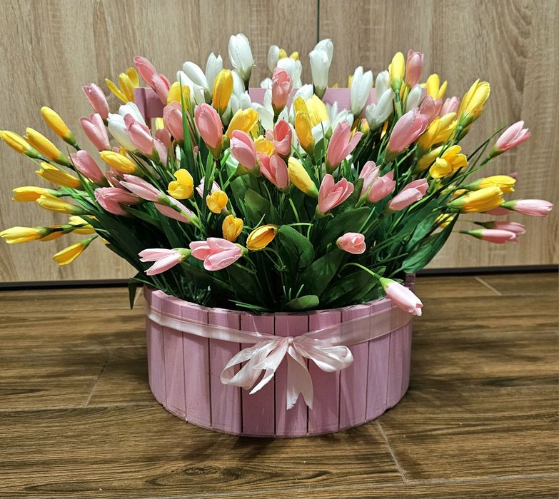 Цветы тюльпаны искусственные в корзине