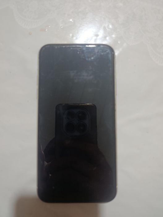 iPhone 11 128 xotira ideyal