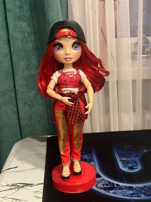 Barbie, LOL, rainbow high