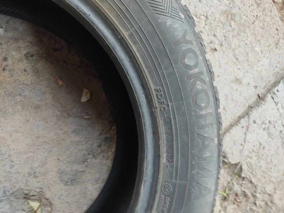 Продам зимние шины Yokohama