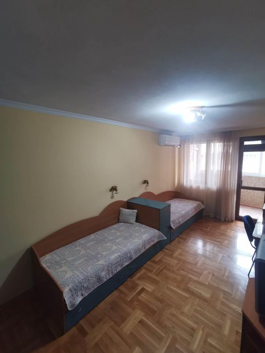 Дава се под наем Тристаен апартамент в Бургас, Център - 110 кв.м за 548.25 € - Снимка #5