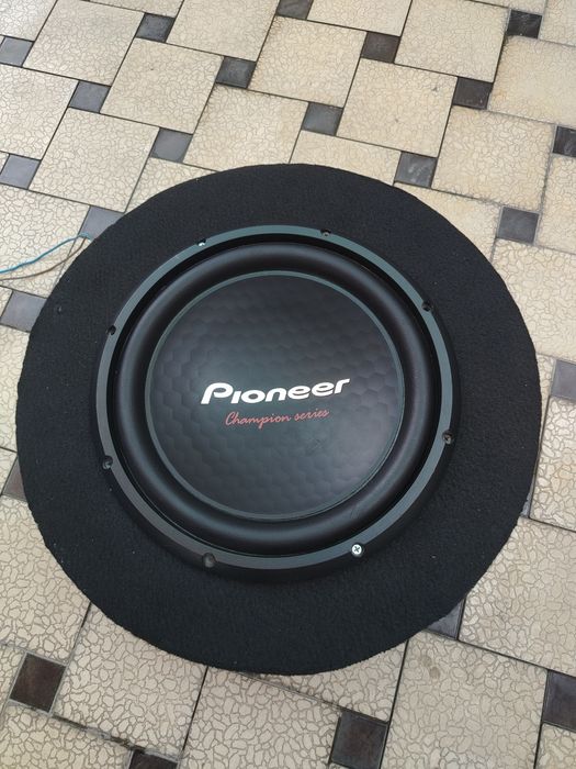 Сабуфер pioneer champion