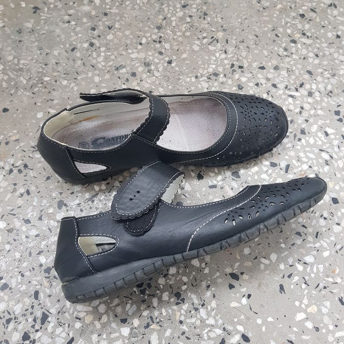 Черни обувки, черни пантофи с лепки