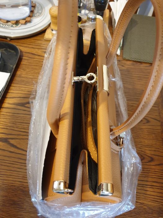 Poșetă nouă piele naturala camel - Dasha