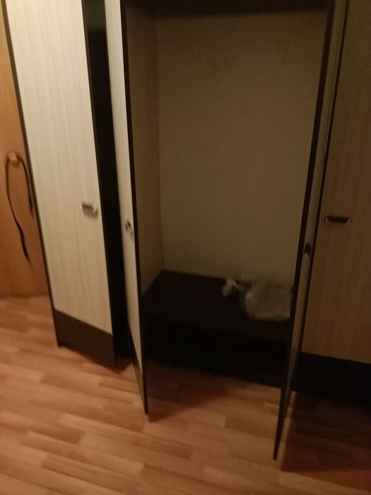 Продам хороший шкаф