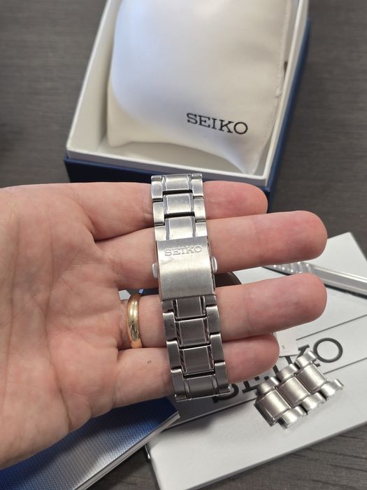 Seiko SNE361 Solar – ceas bărbătesc, set complet cu cutie originală și etichetă de preț