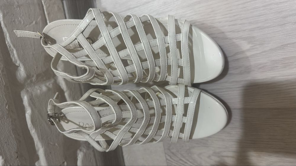 Босоножки женская обувь