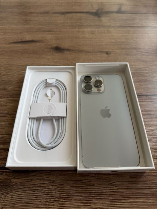 Apple 16 pro max