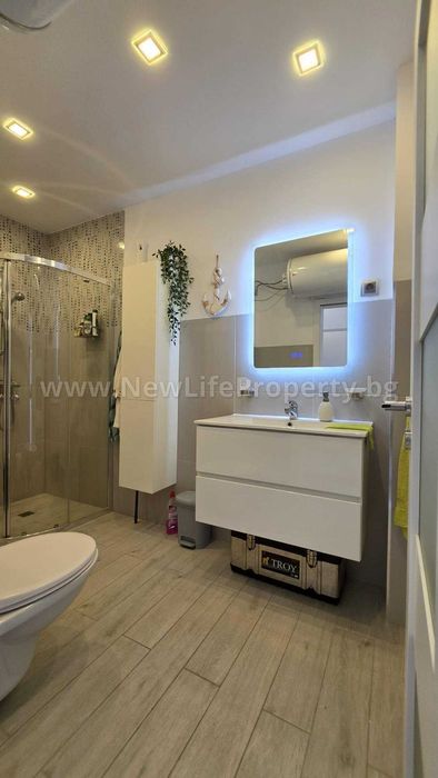 Продава се Двустаен апартамент в к.к. Слънчев бряг - 61 кв.м за 1443 €/кв.м - Снимка #11