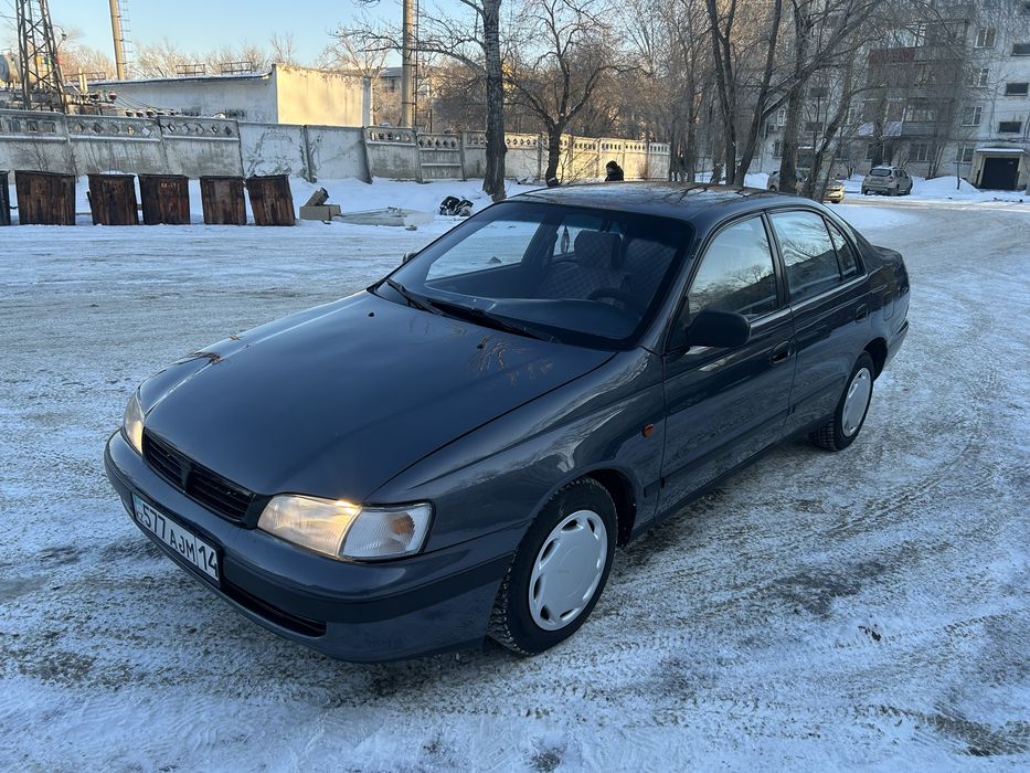 Продам тойота карина е