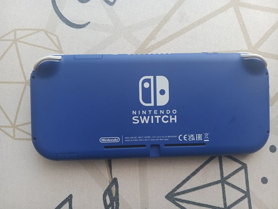 Продам Nintendo switch
