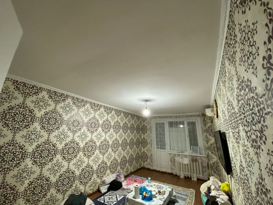 мкр.Ақмешіт 28 домнан 2-бөлмелі үй сатылады.