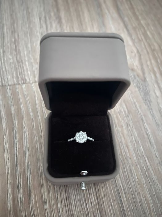 Vând inel logodna Teilor