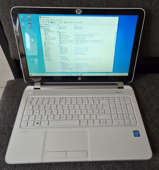 vand laptop alb Hp Pavilion 15.15.6".8 Gb.Hard 500 Gb Sata lll