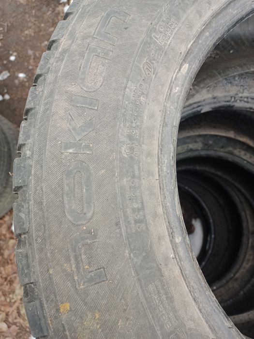 Продам шины на 18.