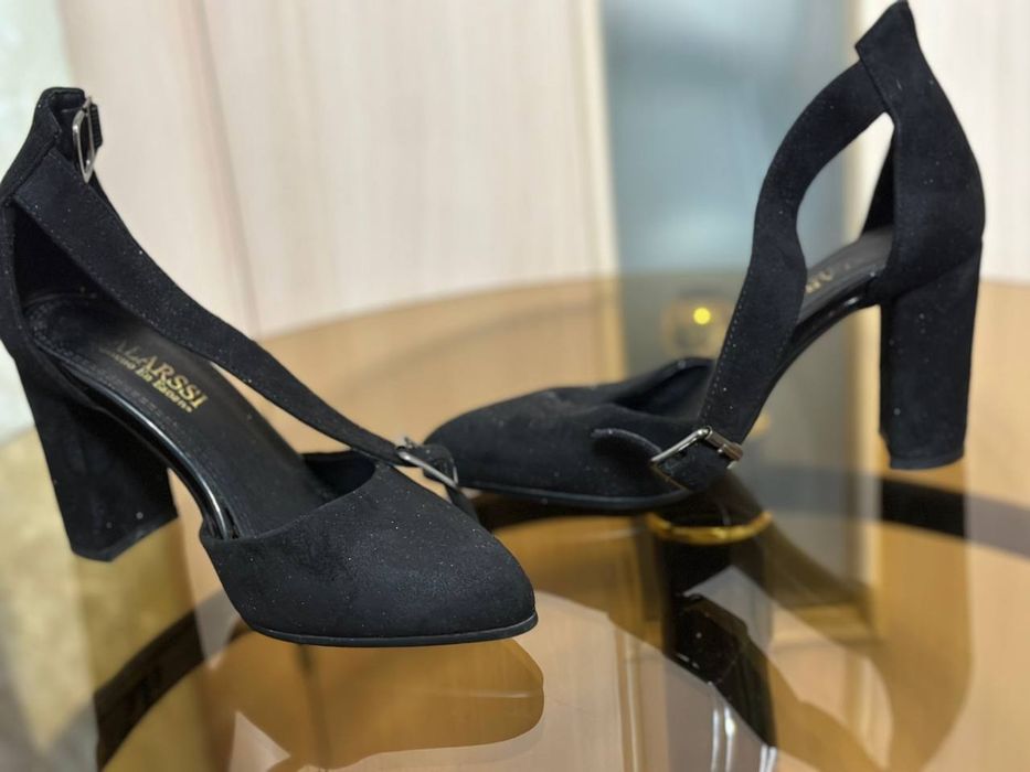 Продаю туфли б	\у