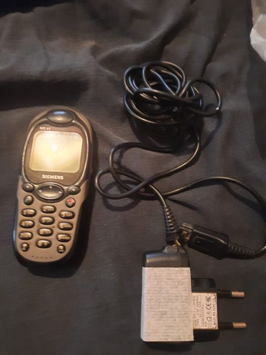 Сотовый телефон.Дешевле только даром !