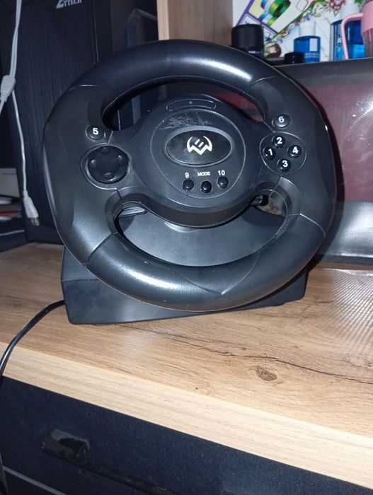 SVEN GC-W300 игровой руль