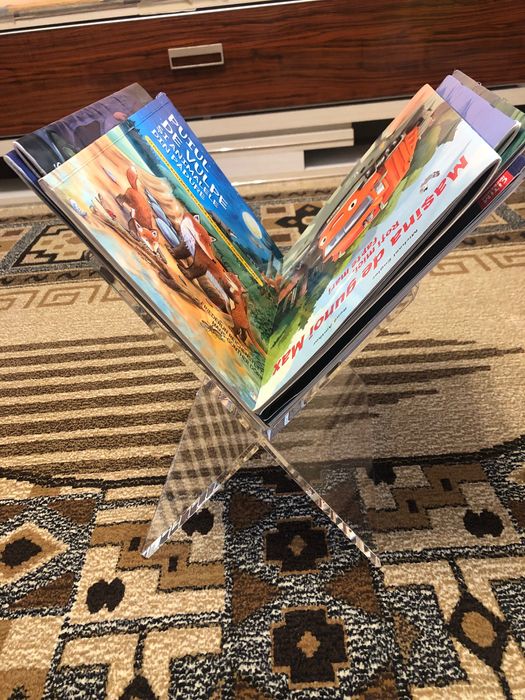 Vand suport acrilic pentru carti