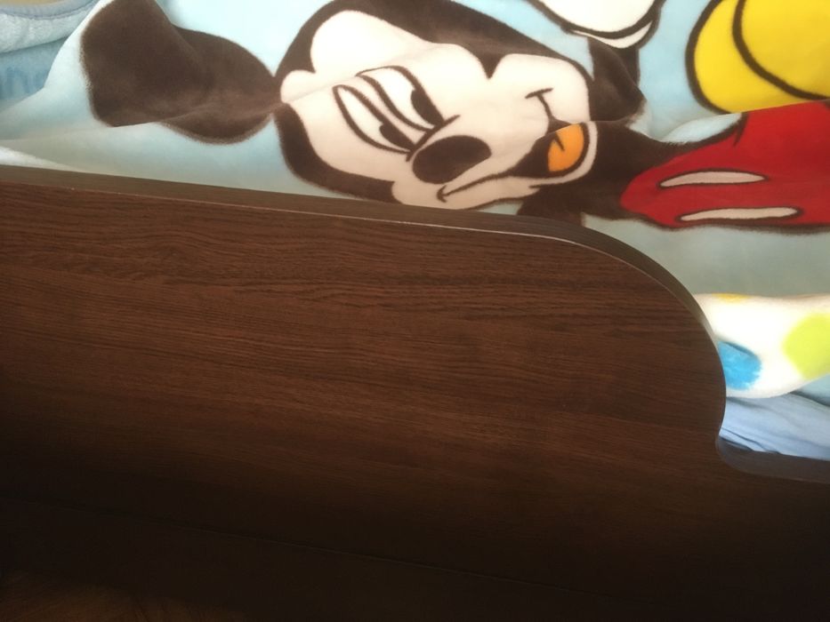 Детско легло с два вида приставки