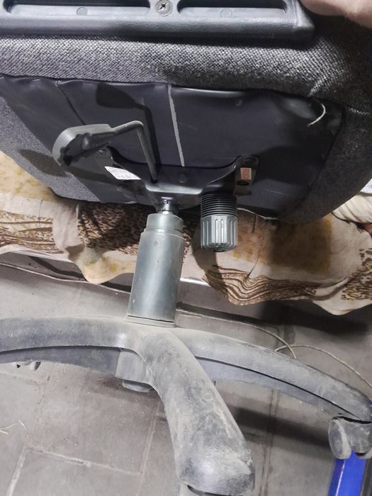 Кресло компьютерное , офисное