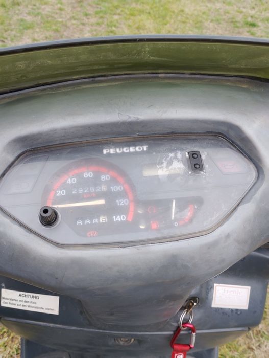 Scuter Peugeot SV 125