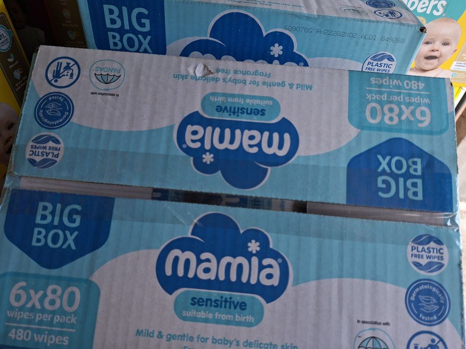Продавам мокри кърпички