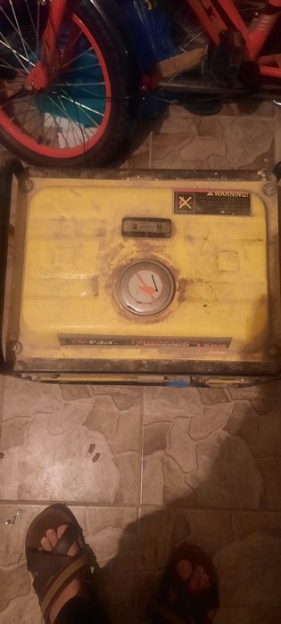 Бензиновый Генератор