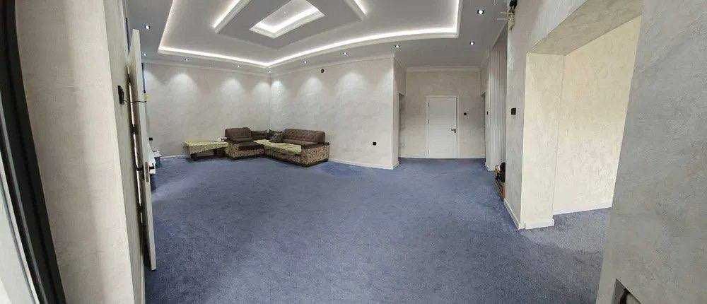 Яккасарай, дом 300 м², участок 2.8 сотки, 8 комнат