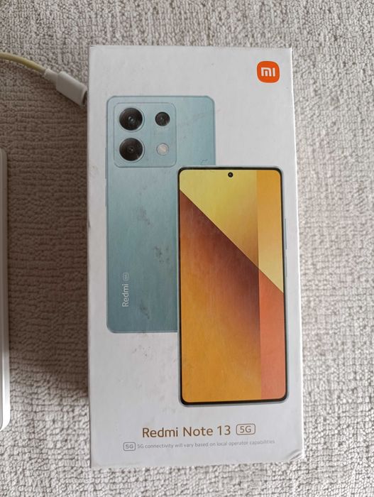 Xiaomi Redmi Note 13 5G + подарък кейс (отлично състояние)