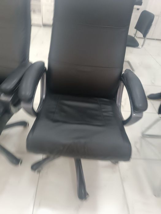 Ofis Mebillari sotiladi holati ideal...