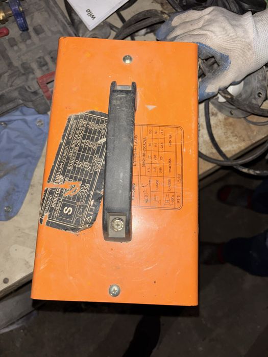 Сварочный инвертор TW-250 (250А / 220В)
