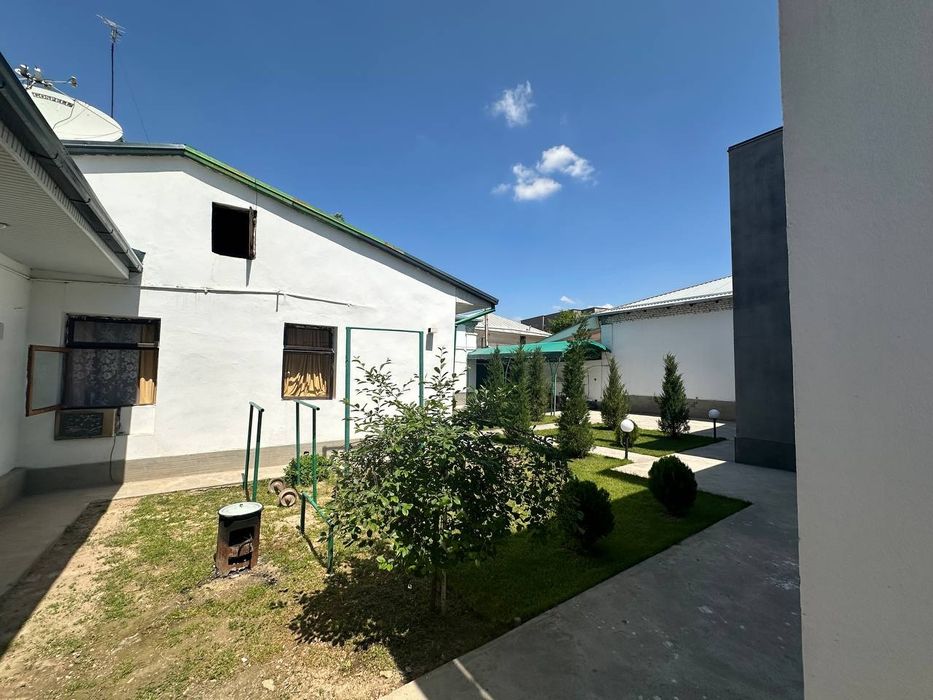 Ракат махаллада 4.5 сотих уй сотилади.