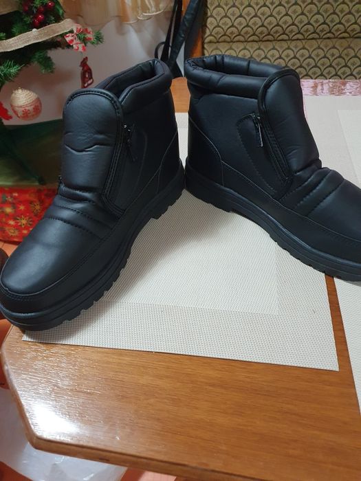 Ghete  de   iarna  pt   dama,  marime 43, Braila