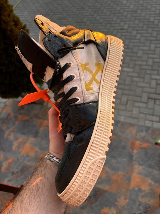 Off White Court 3.0