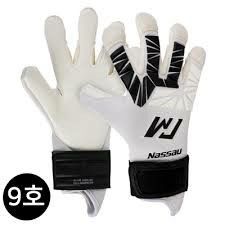 Оригинальные вратарсткие перчатки со скидкой до -40%