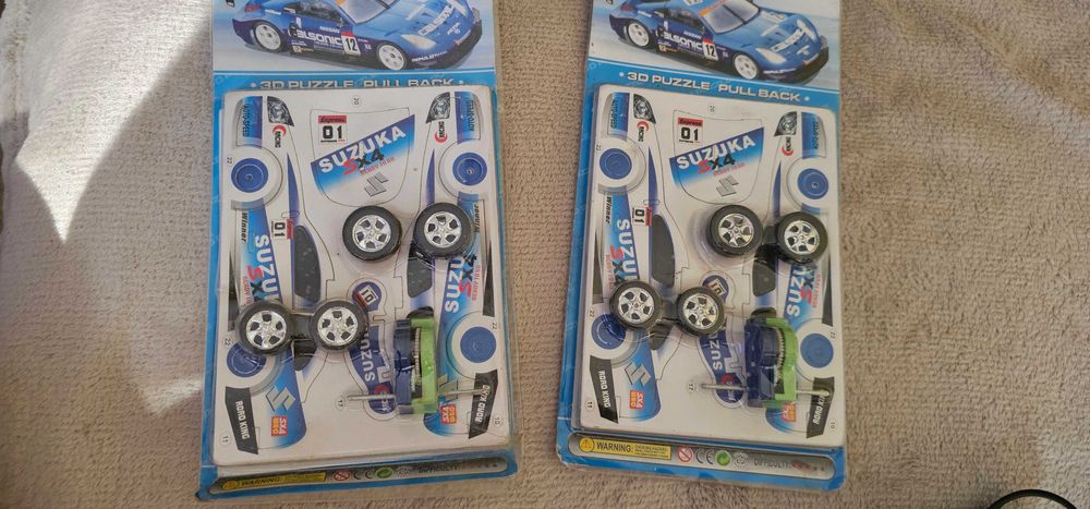 jucarie macheta 3d de construit cu motor pull back and go