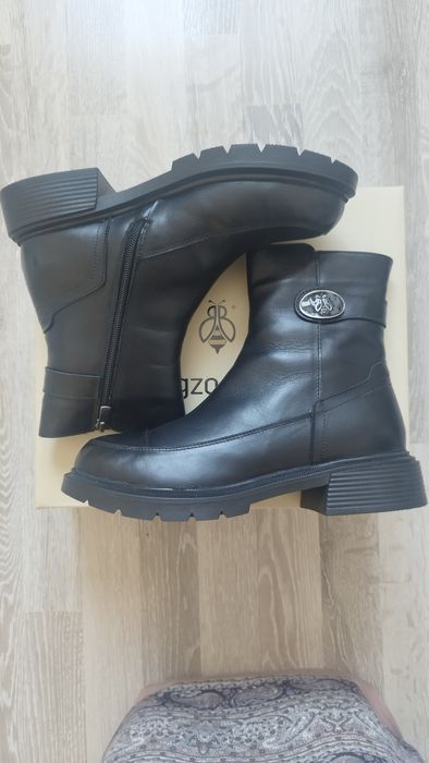 Продам ботинки зимние